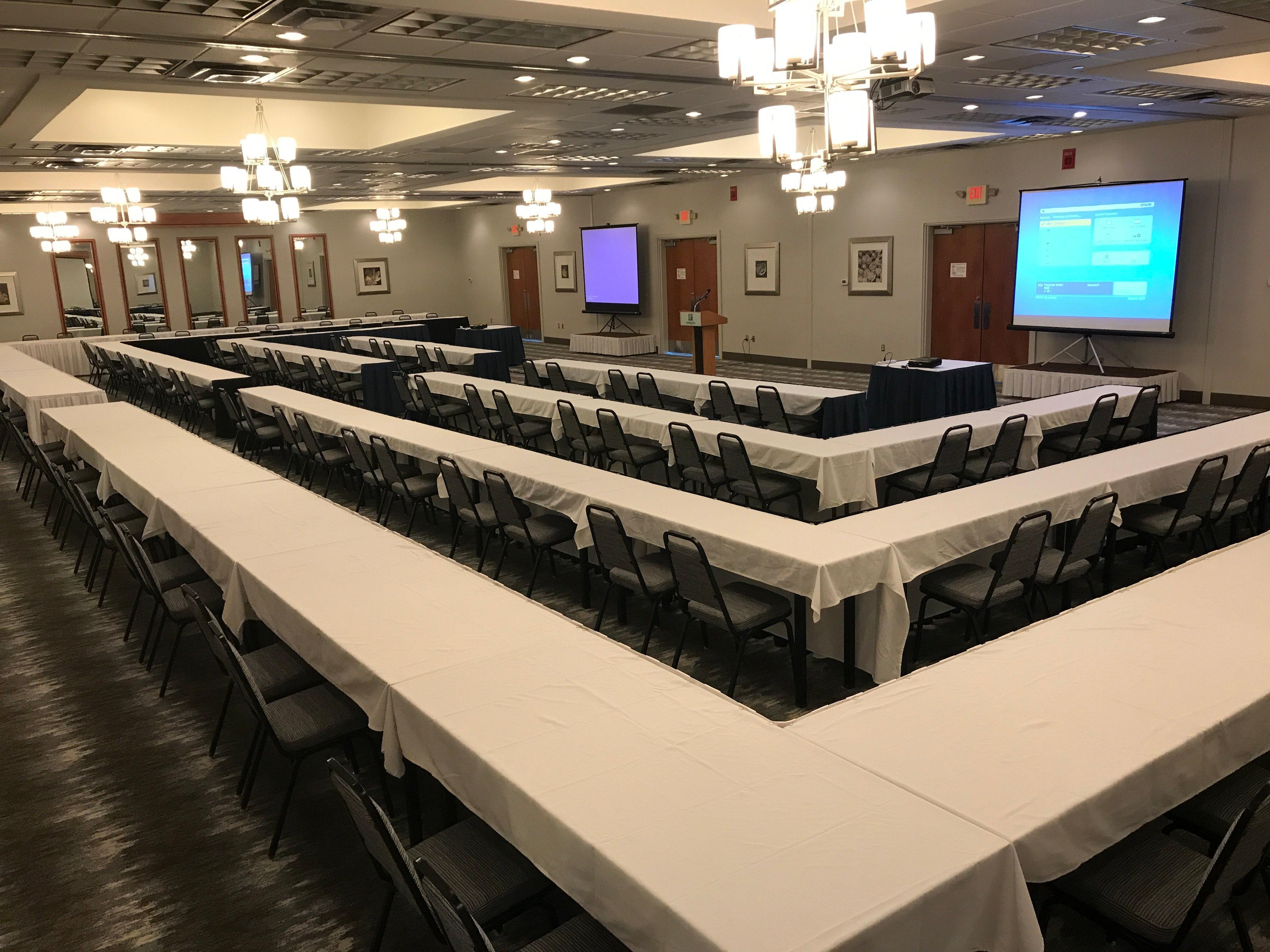 Holiday Inn Martinsburg By Ihg Екстериор снимка