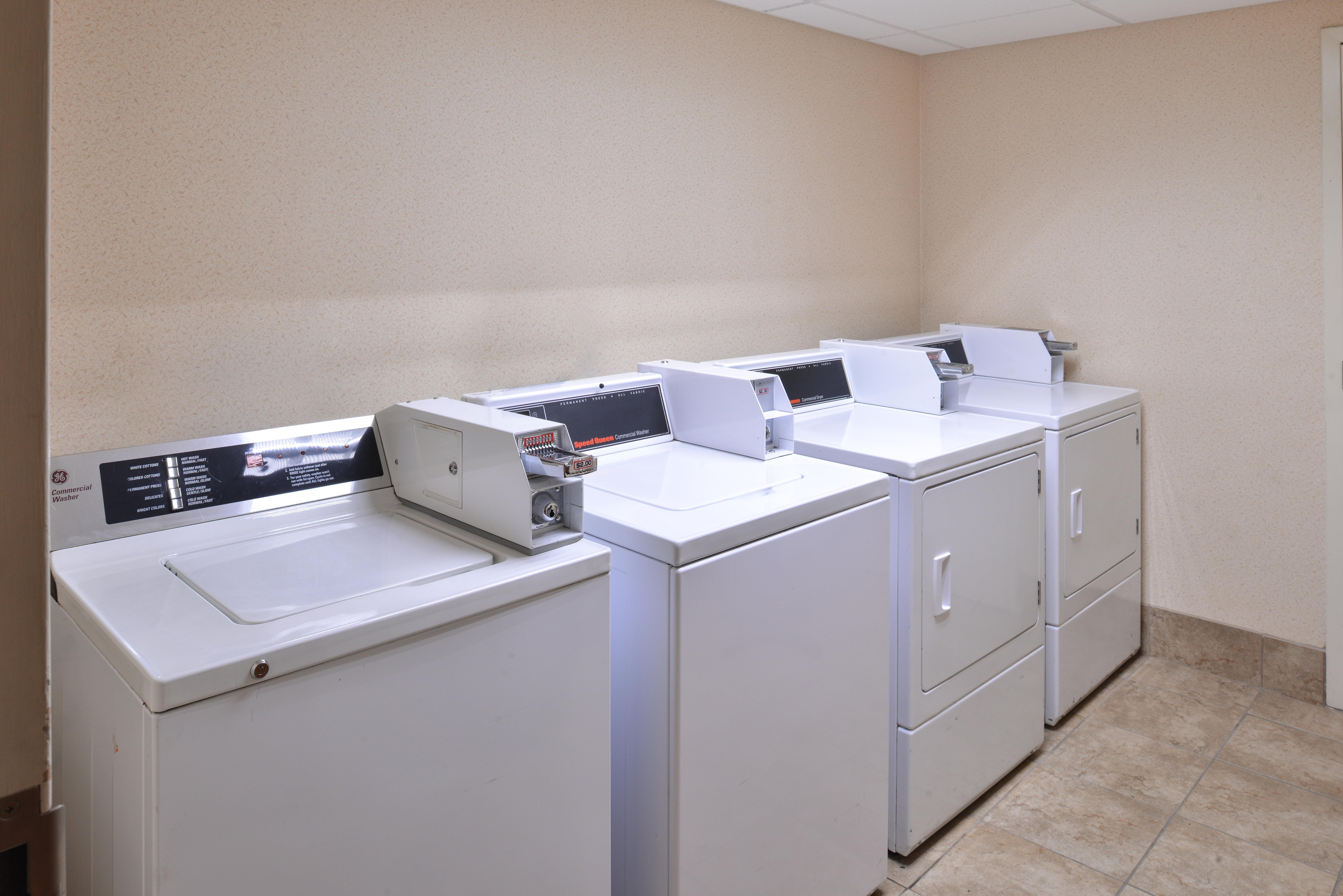 Holiday Inn Martinsburg By Ihg Екстериор снимка